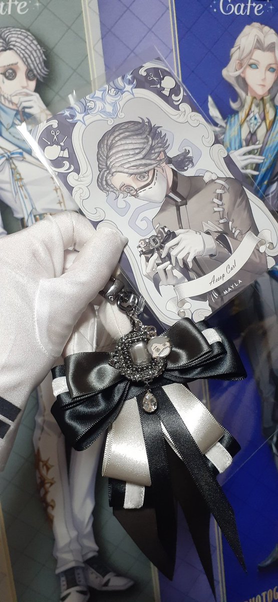 MAYLAの⚰️リボンチャーム届いた！
⚰️イメージリボン可愛いーー
鞄に付けたいけど型崩れ＆落としたら怖くて付けれない…🥺՞
どうしたらいいんだー