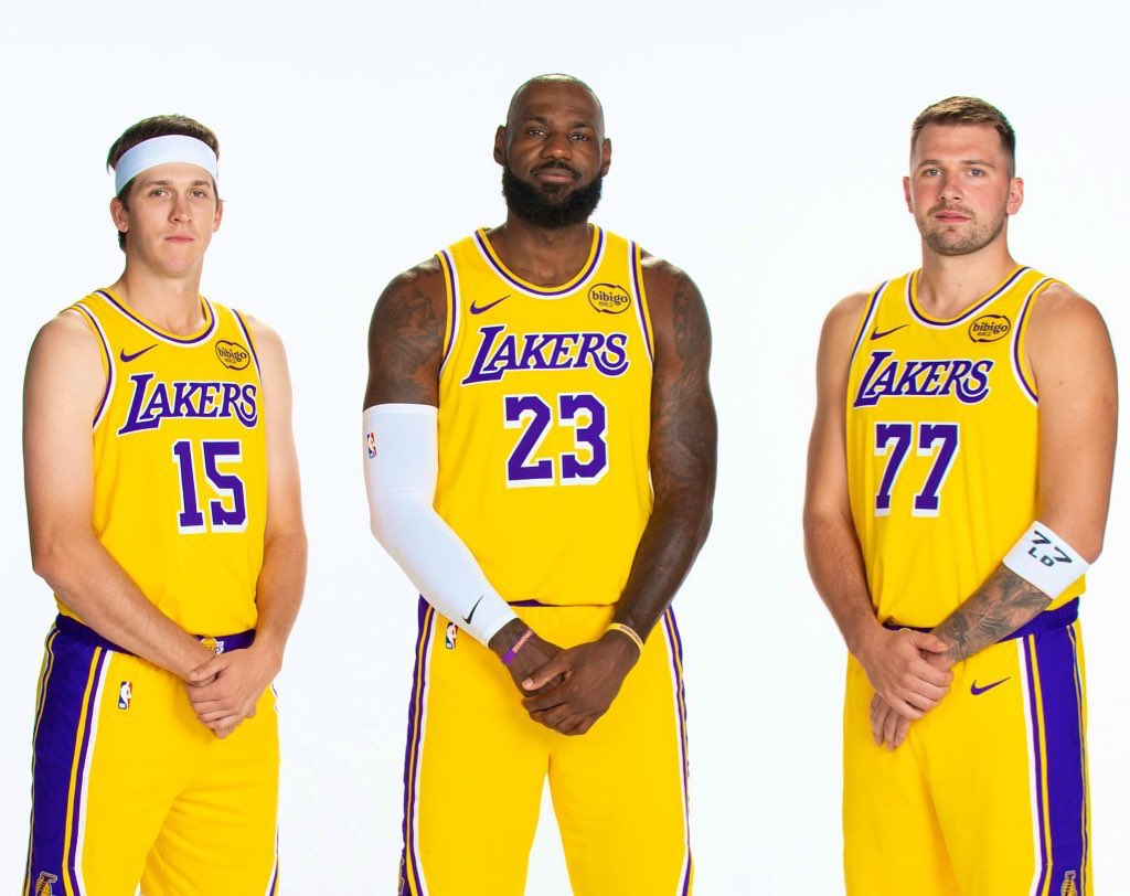 LakeShowYo tweet media