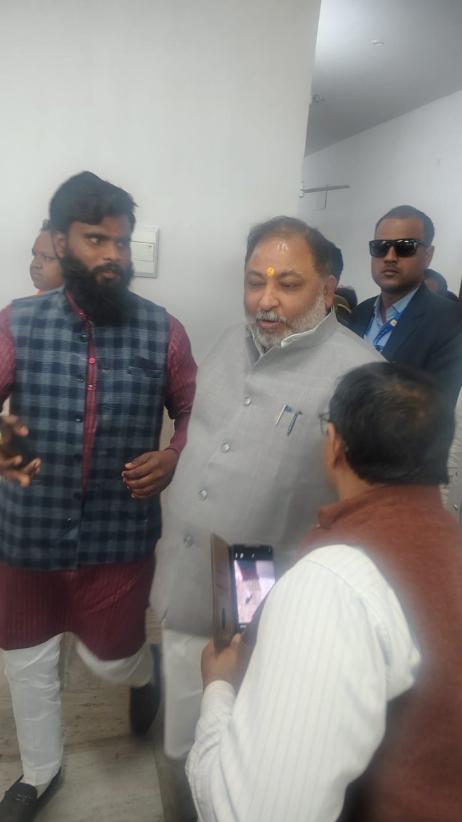 हिंदू योगेश कुमार जिला अध्यक्ष अलीगढ tweet media