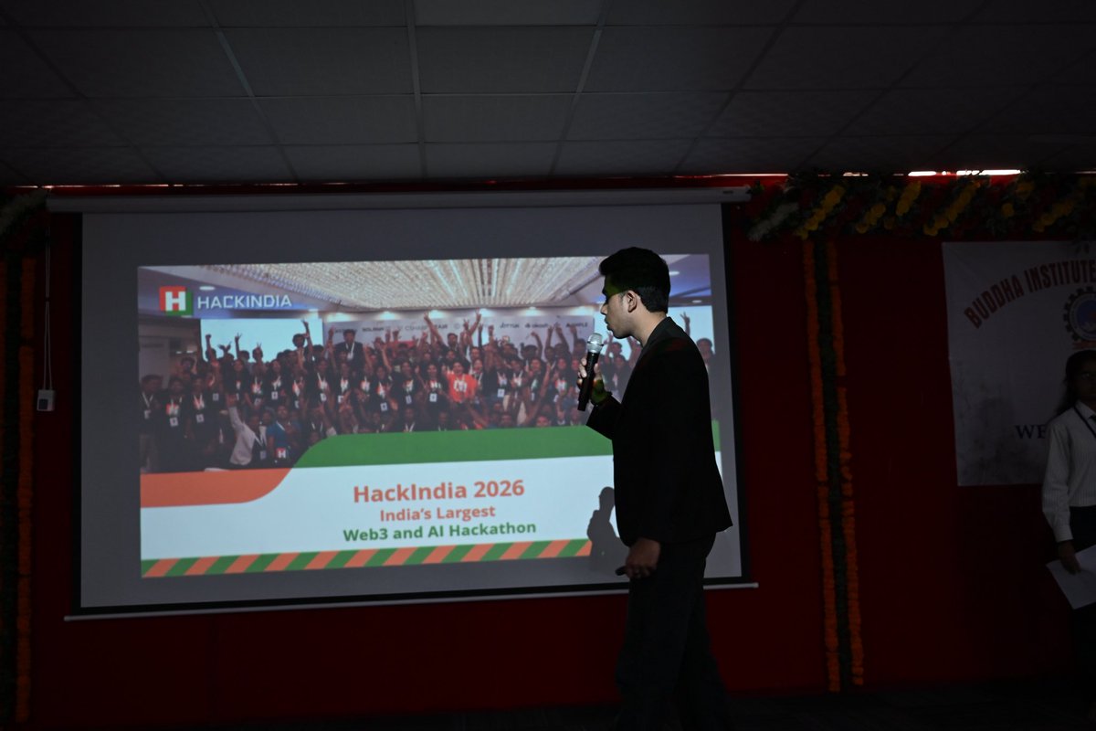 Not just a talk. A whole momentum shift.
Avneesh Aryan had the room buzzing and the applause doing the rest! 

A good HackIndia briefing and a talk with the genz builders, we all love a good energy boost!   

#HackIndia #Leadership #StudentInnovation #GenZBuilders #TechCommunity