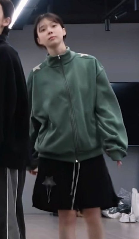 handsome winter tweet media