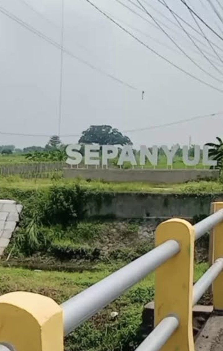 yo biasalah cah nom liburan neng luar negri