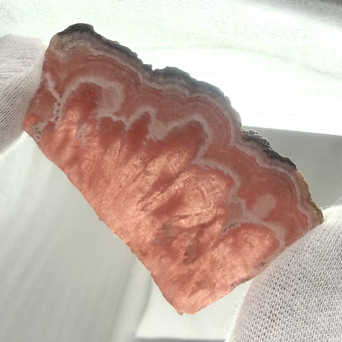 インカローズの原石スライスと丸玉です♪ アルゼンチン産、インカ