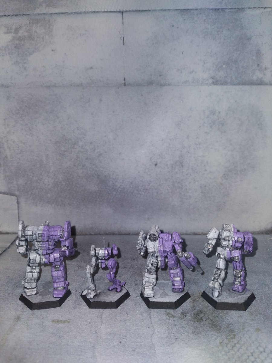 almechix's tweet photo. I'm back sorry I've haven't posted anything in a while but just finished not one but two lances of #Battletech mechs from the starter box whatcha think? https://t.co/vmqwmmMi4m