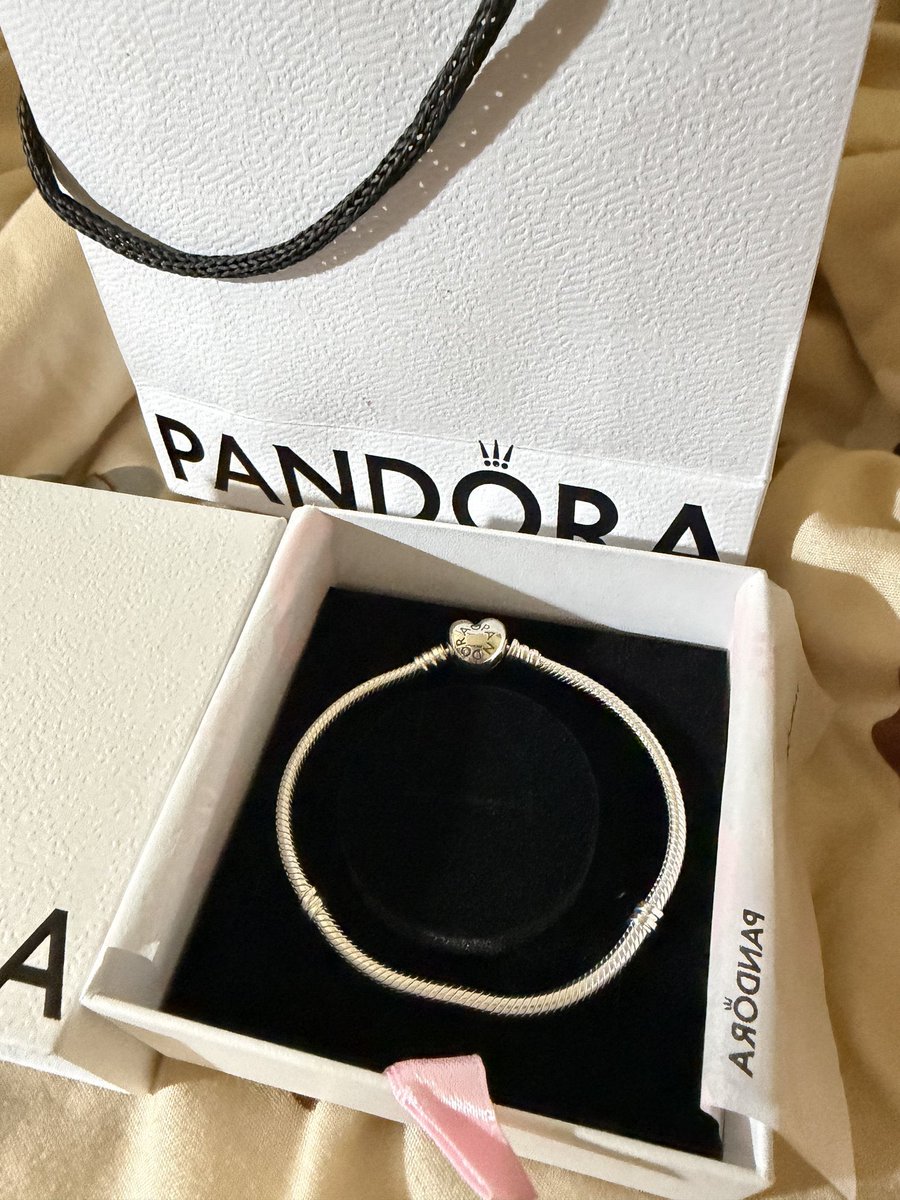 mikoorca's tweet photo. ส่งต่อ Pandora s20
💸 2,500 บาท รวมส่ง

สนใจขอดูเพิ่มเติมได้ค่ะ ไม่เคยใส่

#ส่งต่อแพนโดร่า #ส่งต่อpandora #pandorathailand #pandoraมือ2 #แพนโดร่ามือสอง #pandoraมือสอง https://t.co/QMIR62ZJFR