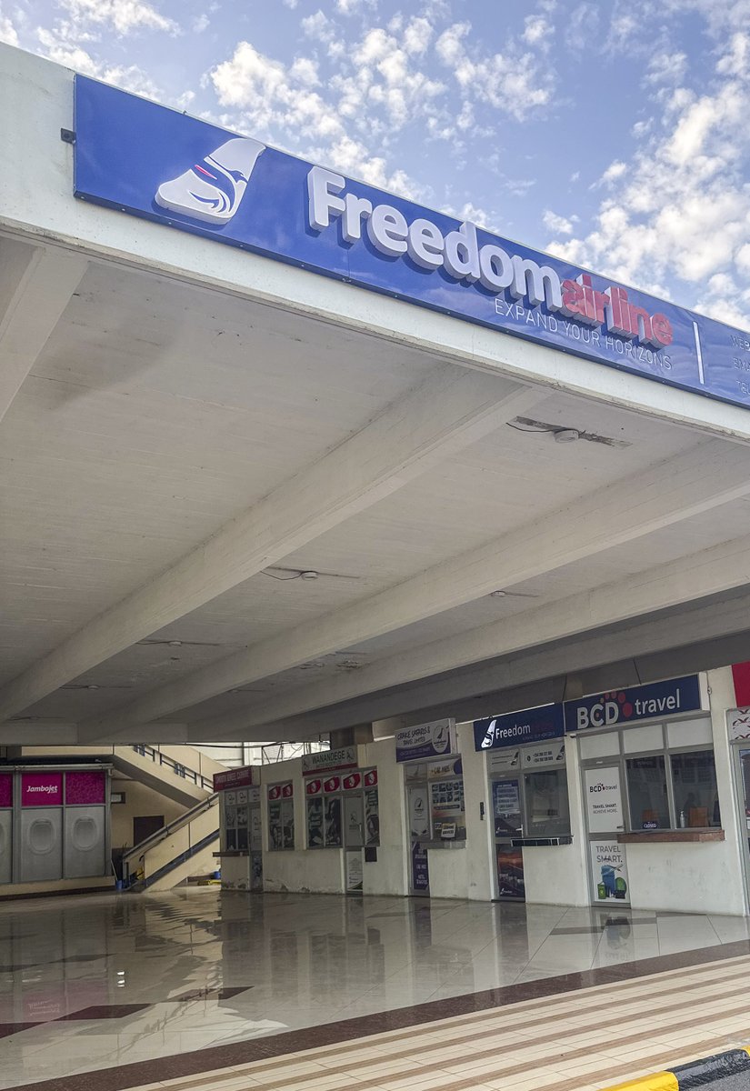 Freedom Airline tweet media