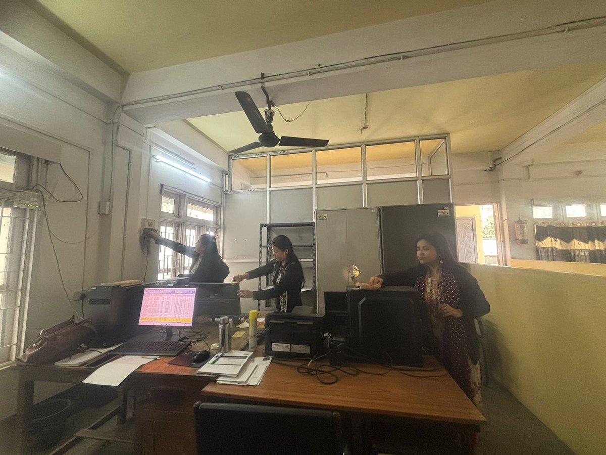 DoTezpur's tweet photo. A Special cleaning of all electric appliances like fans/tubelights/Air Conditioner/ AC ducts/ Switch Boards etc. taken palce at FCI DO Tezpur on the occasion of Swacchta Pakhwada (Special Cleanliness Drive) from 16th February 2026 to 28 February 2026.
@fci_ne
@AssamFci
@DoTezpur https://t.co/6ZPwd2cbVk