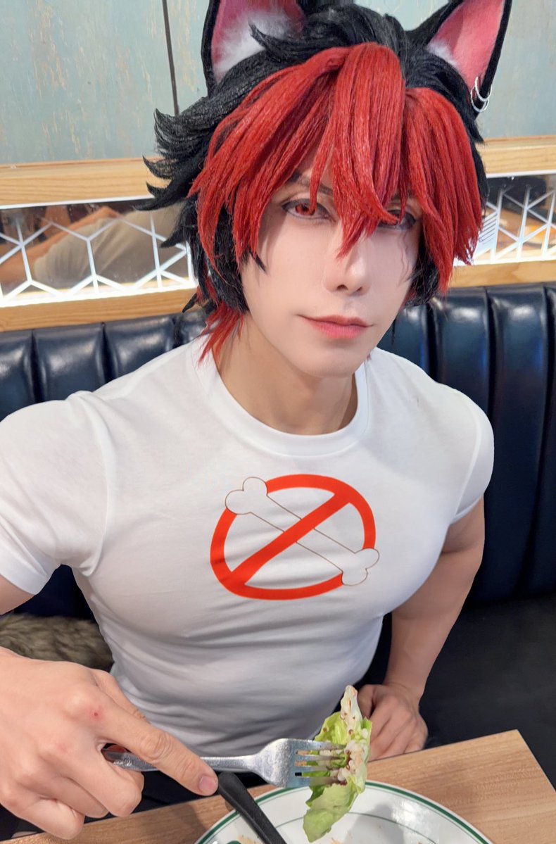 ทานนม หรือ ทานผัก ครับ?
#cosplay
#KomanoManato 
#ZenlessZoneZero 
#zzzero