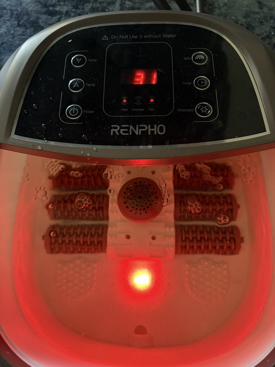 camo2572's tweet photo. Long day standing in workboots my feet ache need this
#FootSpa and massage with Lavender Epsom Salts 🦶🛁 👍 https://t.co/J2vItM6IV0