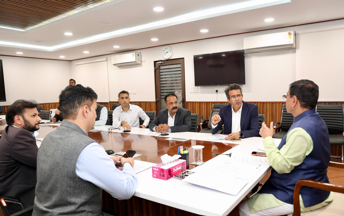 WIPPA's Governing Body met with Shri <a href="/JoshiPralhad/">Pralhad Joshi</a>, Minister of <a href="/mnreindia/">Ministry of New and Renewable Energy (MNRE)</a>, Consumer Affairs, Food &amp; Public Distribution, to take stock of recent proactive steps taken by the MNRE to enhance RE investment, WIPPA's active support in these initiatives, &amp; to also plan the way ahead