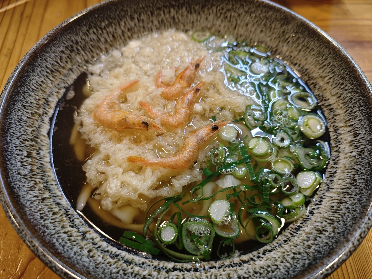 rivaius4933's tweet photo. お昼はうどんでした。
麺が独特でとても上手かったです(〃ω〃) https://t.co/rfd3VTMFwQ
