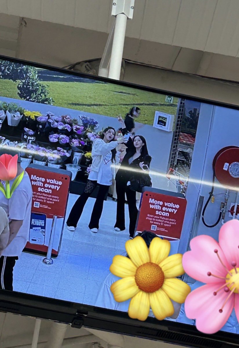 해원엉니 HBD🌷🧸💝
멋진 리더이자 소중하고 든든한 사람!
언니가 하고싶은 것들 다 이뤘으면 좋겠어요🍀 앞으로도 멋지고 좋은 일들 같이 해냅시다💪🤍 러뷰😘

#NMIXX #엔믹스 
#규진 #KYUJIN 
#해원이로_가득찬_오늘
#HAEWON_AND_ONLY