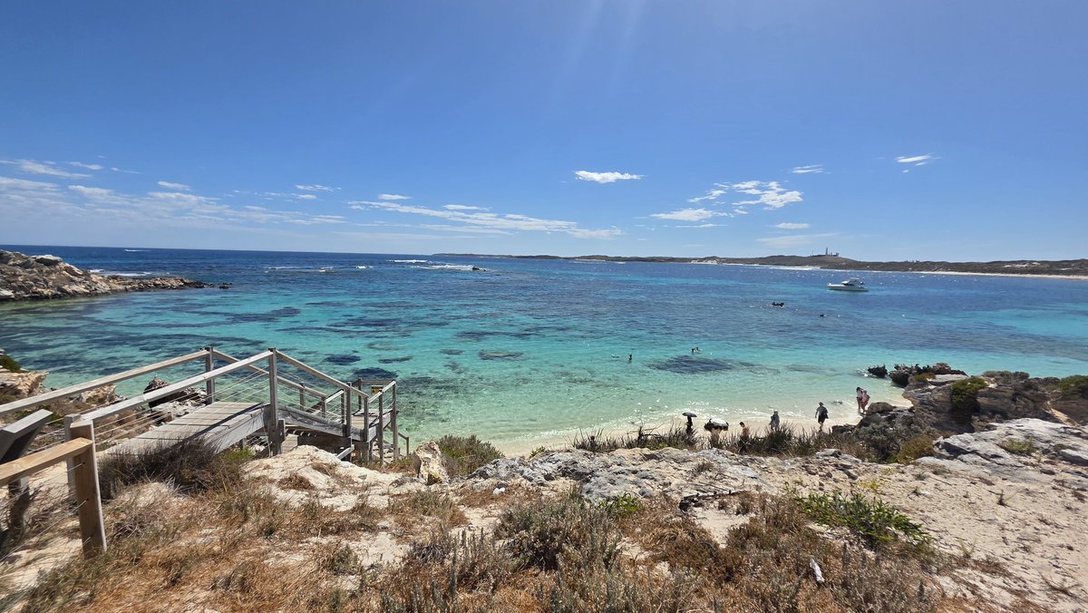 老鼠窝岛上的玻璃海