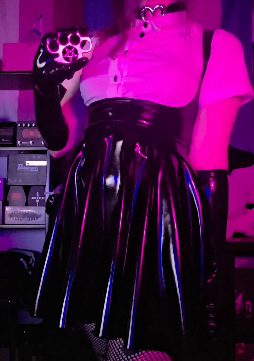 Loathe 🏳️‍⚧️ 🔞 tweet media