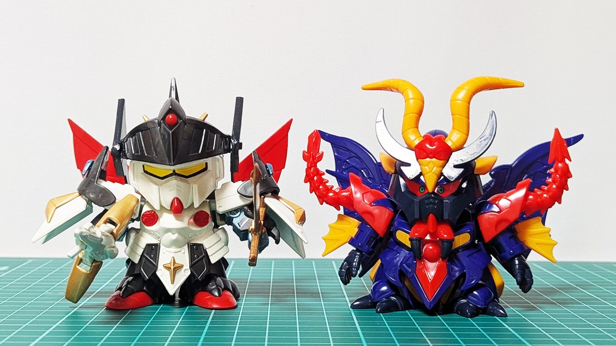 元祖SDのバーサルナイトガンダム出すならネオブラックドラゴンも