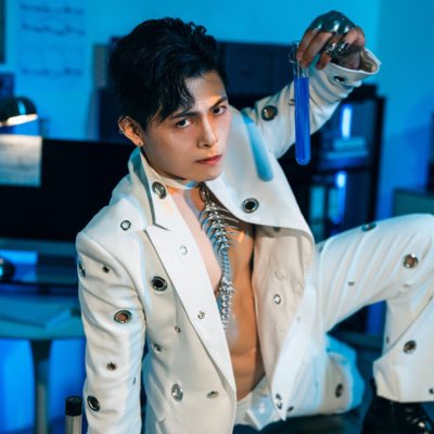 ⚡極白郎 ⚡少主 (Young Lord) Bisexual | Actor|斯文霸道 | 星際種子 tweet media