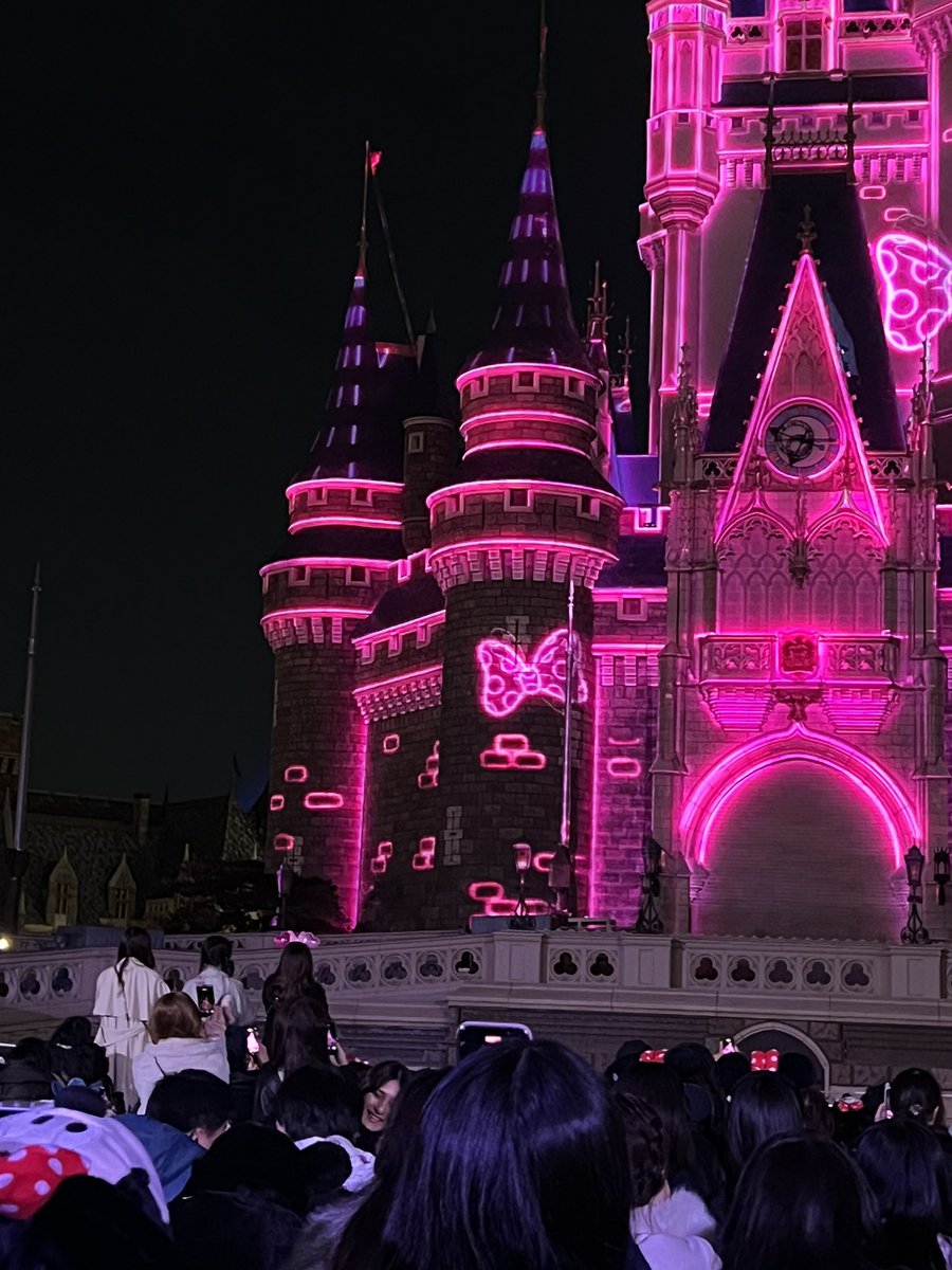 座ってみるの快適だったからこれ座ってみた。みんな見晴らしよくていい