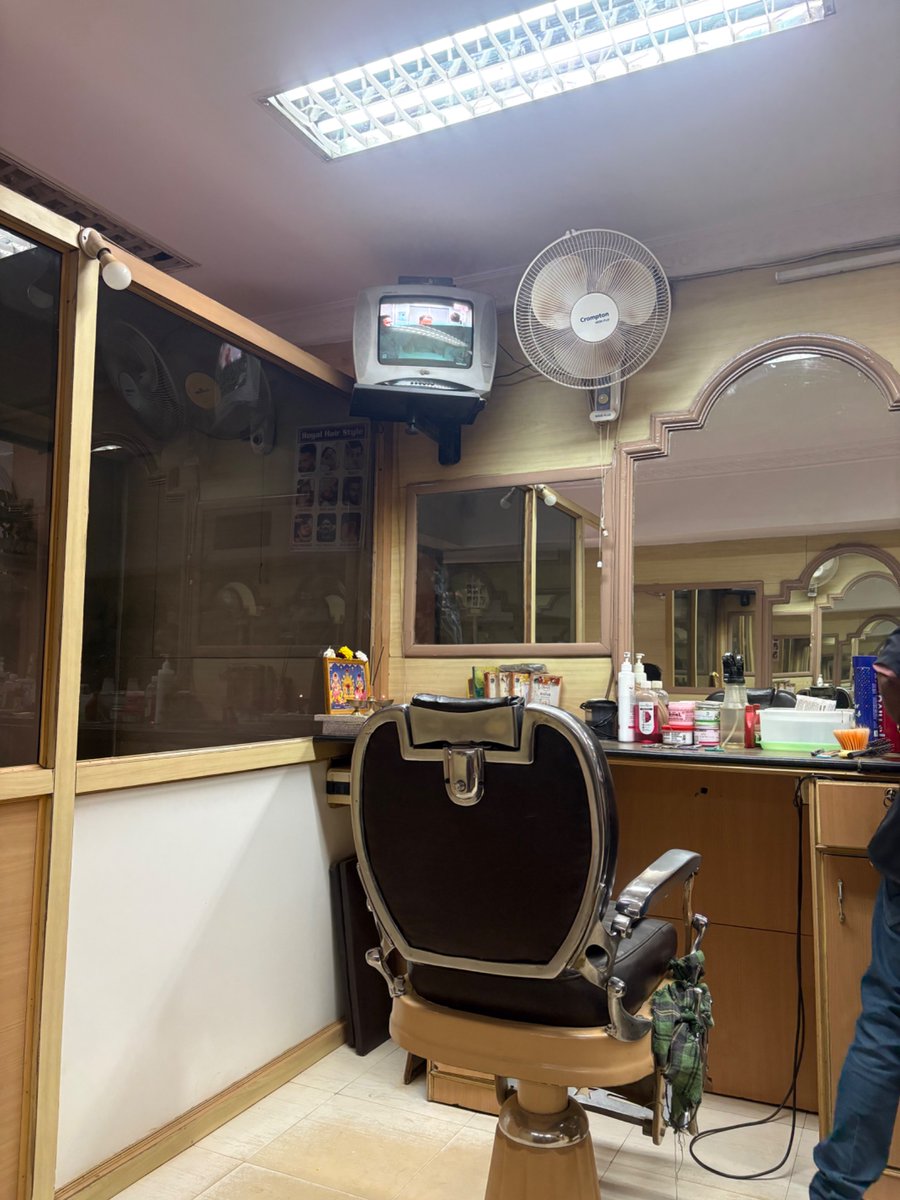 Not me pushing commits listening to old Kannada songs in the salon. https://t.co/YZai5nop9m