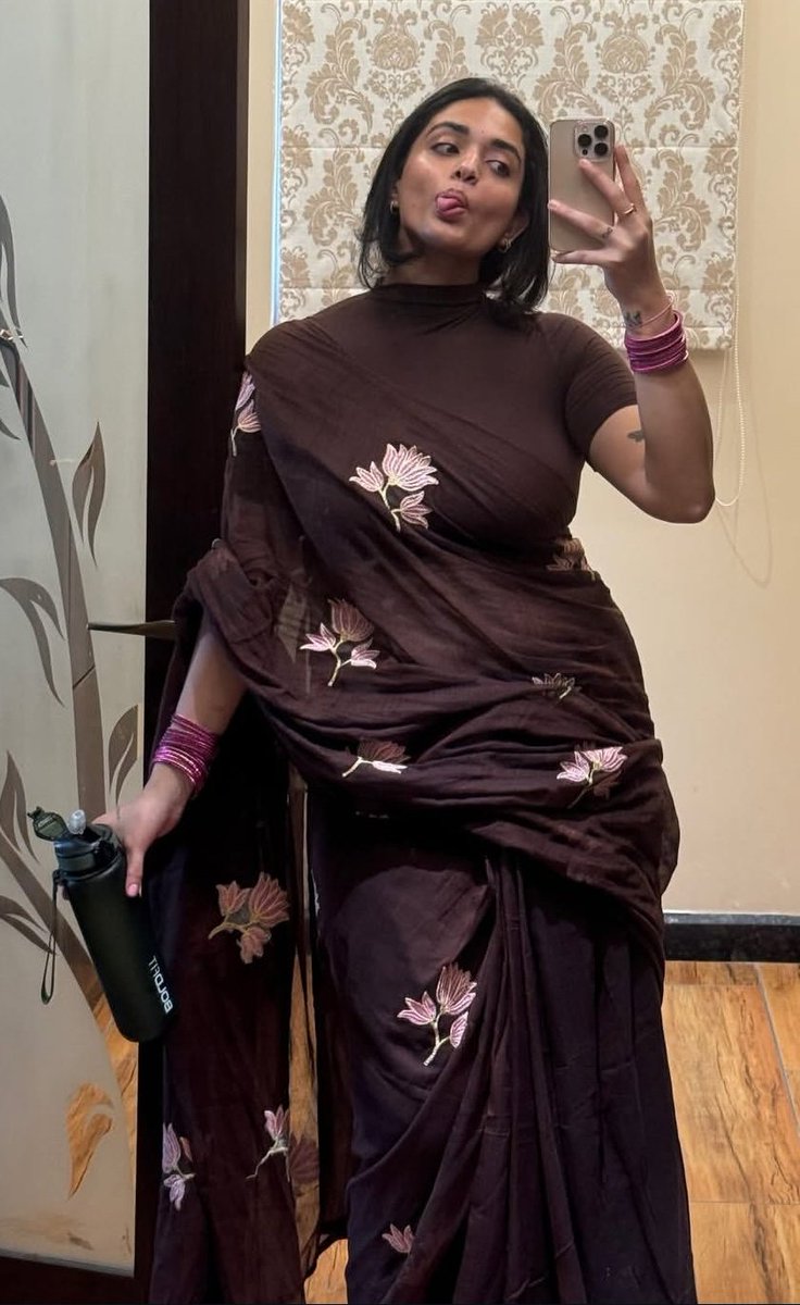 Shreyy heating up the summer🔥