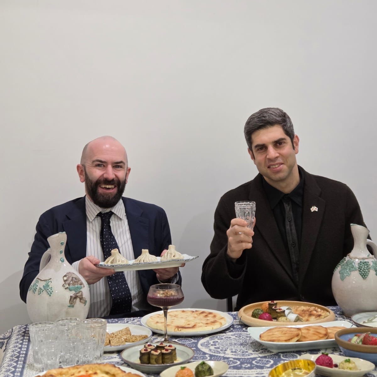 Great chat with my Twitter mutual, the peerless Georgian ambassador to Japan, <a href="/TeimurazLezhava/">ティムラズ・レジャバ駐日ジョージア大使</a> !