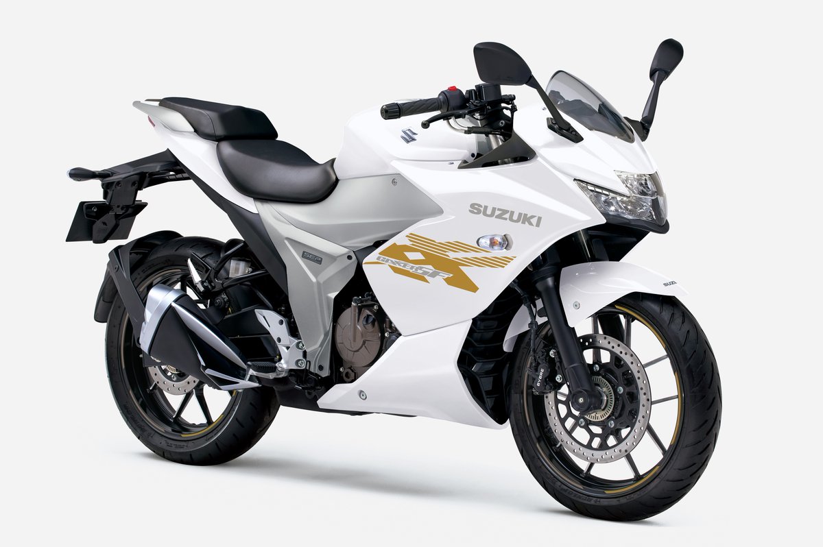 suzukicojpmotor's tweet photo. 【製品リリース情報：ジクサーSF250】
油冷SEPエンジンを搭載。軽快かつ爽快な走りを可能にするフルカウルスポーツ。ジクサーSF250 カラーチェンジして登場。
発売日：2026 年3月5日 (木)
https://t.co/smxTjO7hRH https://t.co/dRigqmk83d