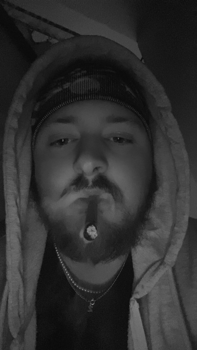 Zd3nda14's tweet photo. @elikozakova Crazy jak všichni postují fotky s “drogami” taky to nechápu https://t.co/4rFr476Jdx