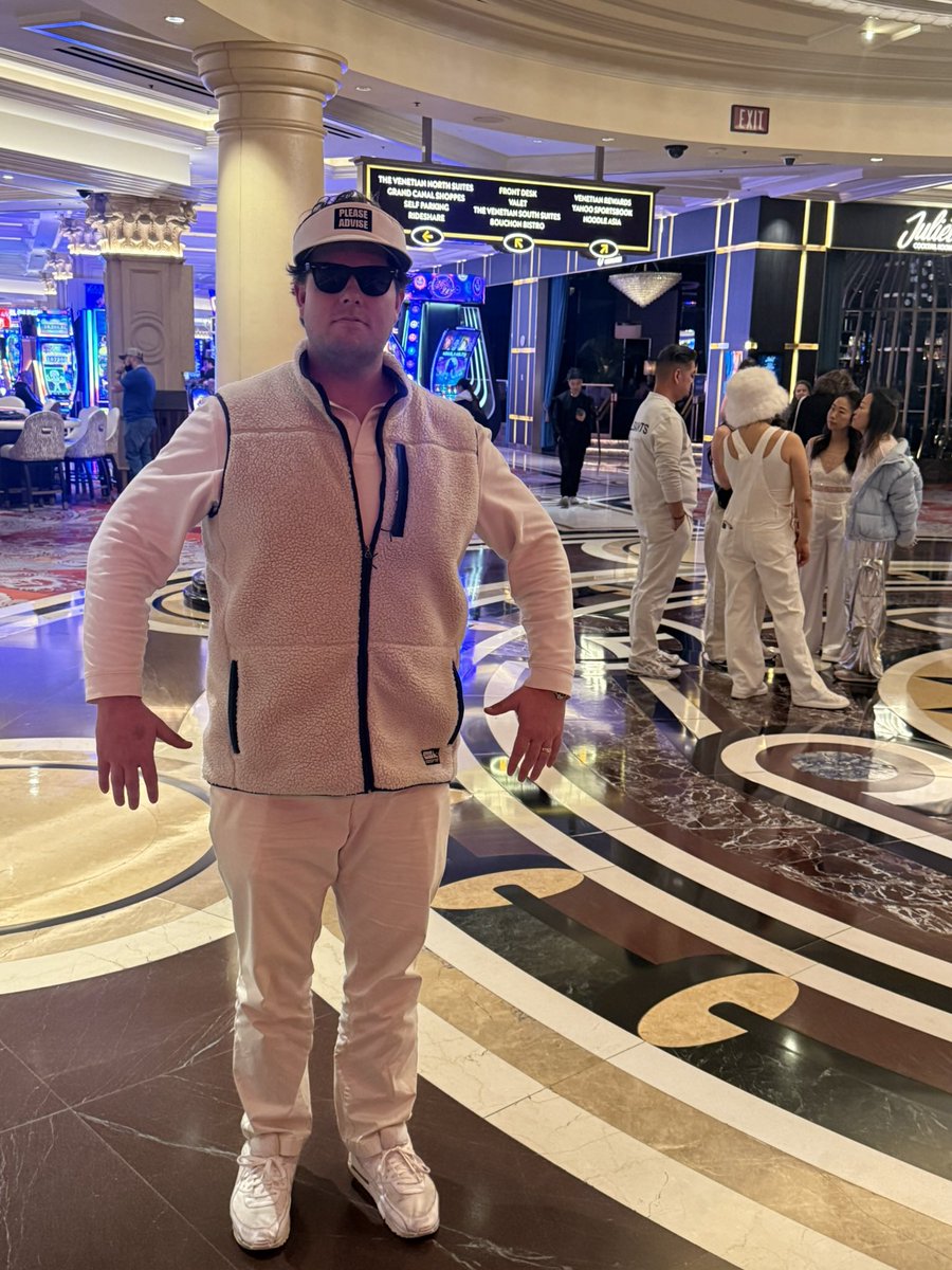 indietrucker tweet media