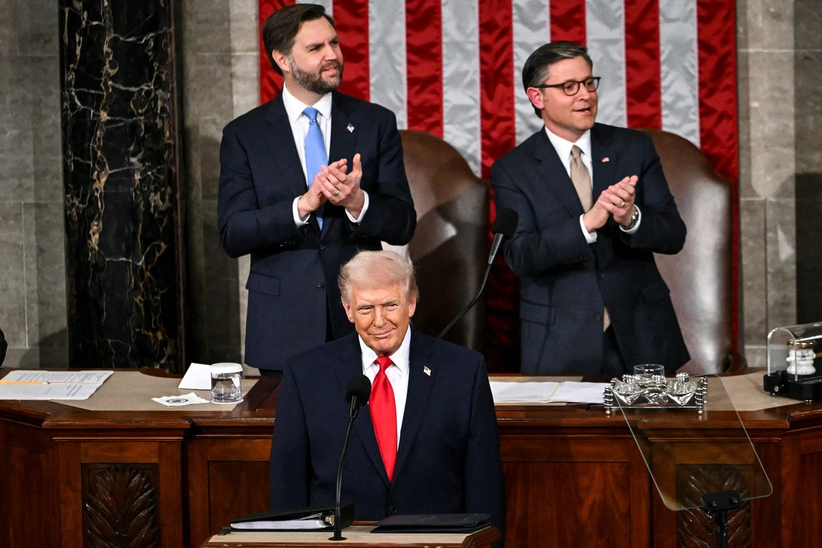 Are you currently watching the State of the Union address by President Donald Trump? 🇺🇸 

#SOTU2026
