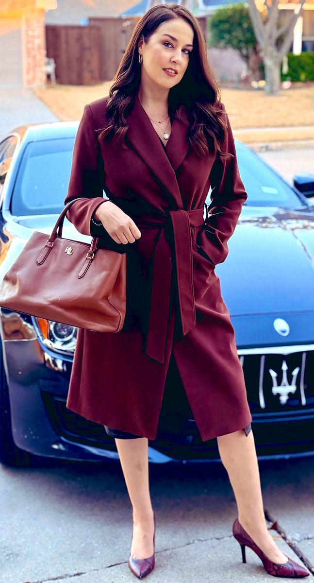 ReadHollyWood's tweet image. Plot twist: I’m acting again.
First time since the late ’90s.
Lioness Season 3. Paramount+.
Taylor Sheridan storytelling.
Guess some doors don’t close forever.

#Lioness #TaylorSheridan 🎥 #ParamountPlus #PlotTwist #Booked