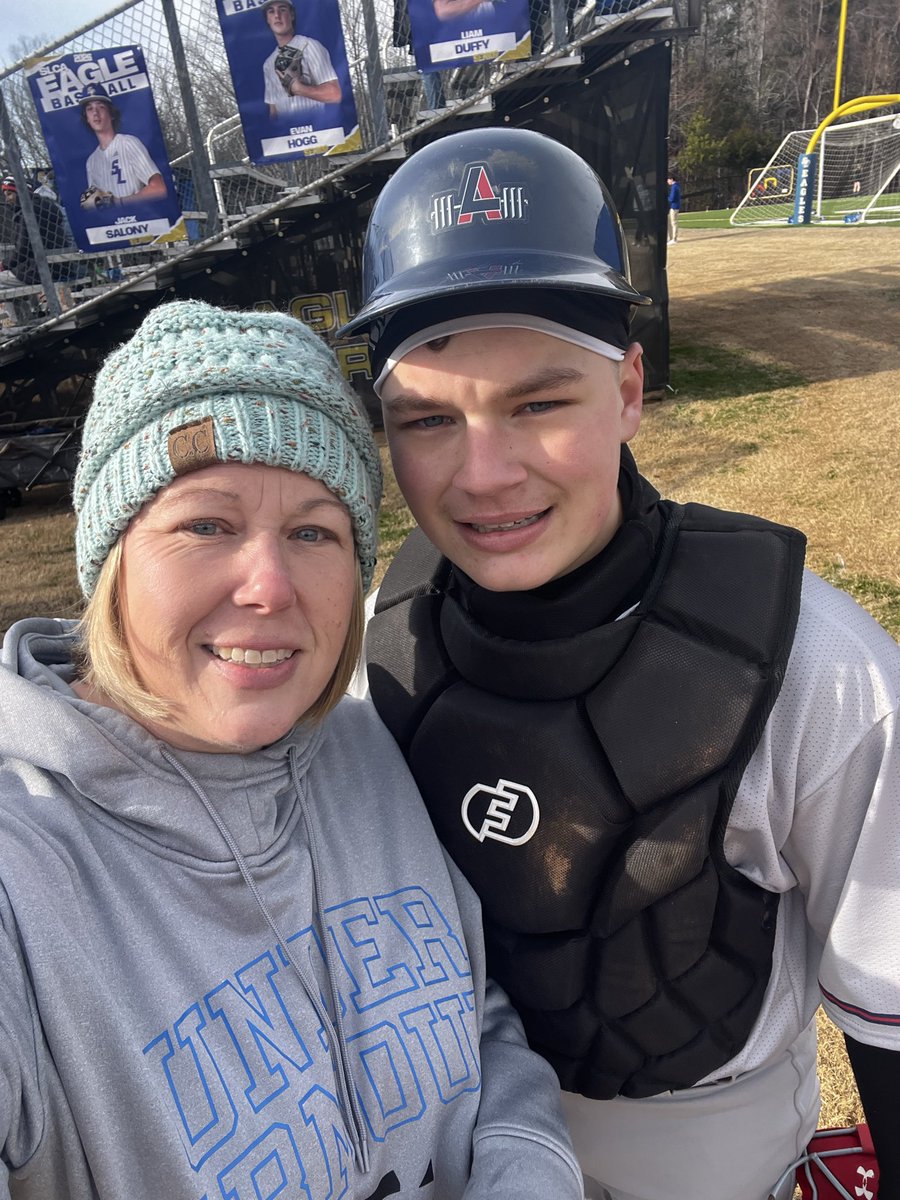 Kelly Cap tweet media