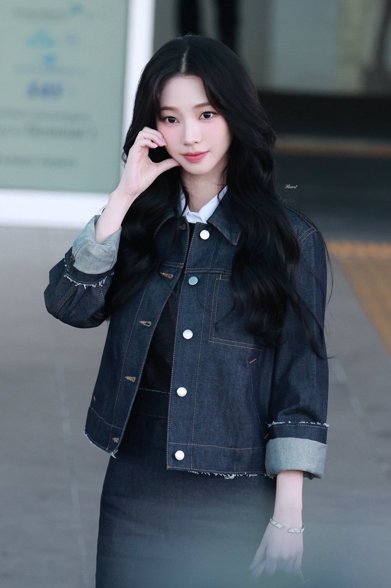 Baart4_11rina's tweet photo. 260225 ICN

#KARINA #카리나 #aespa #에스파 https://t.co/bB5einoCa5