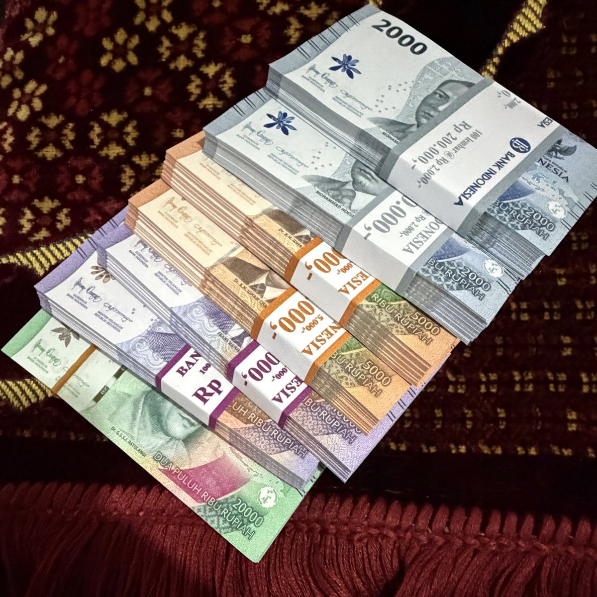 WTS IPHONE IPAD APPLE PRODUCT tweet media