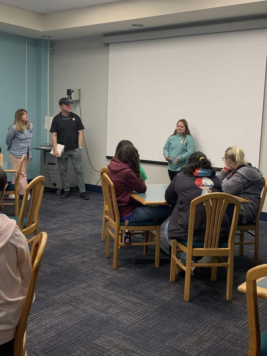 NISDReddix's tweet photo. Yesterday our @NISDReddix young adults training for work, had the opportunity to hear from the owners of @themermaidcafe !   The message:  
Follow your DREAMS!  
Work HARD!  Big thanks to Leah &amp; her parents ! @NISD @NISDSpecialEd https://t.co/ZO0QPDgFL1