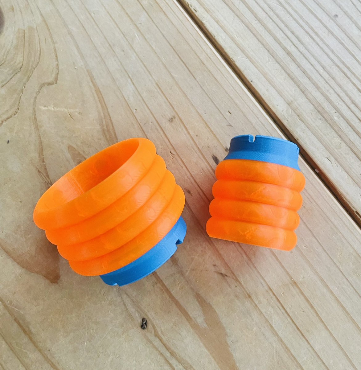 オレンジ色のミニライトが欲しくて、 前作った植木鉢データをいじって