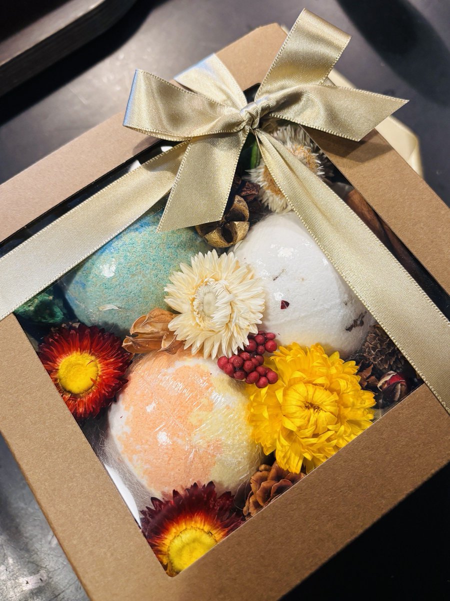 常連のお客様より、オーダーメイドギフトのご依頼をいただきました