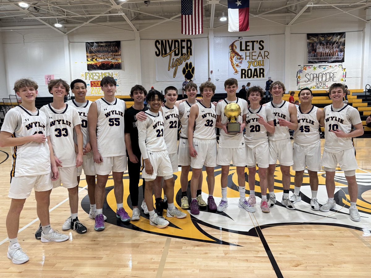 WylieBoysHoops's tweet photo. https://t.co/GmF7VtsjzL
