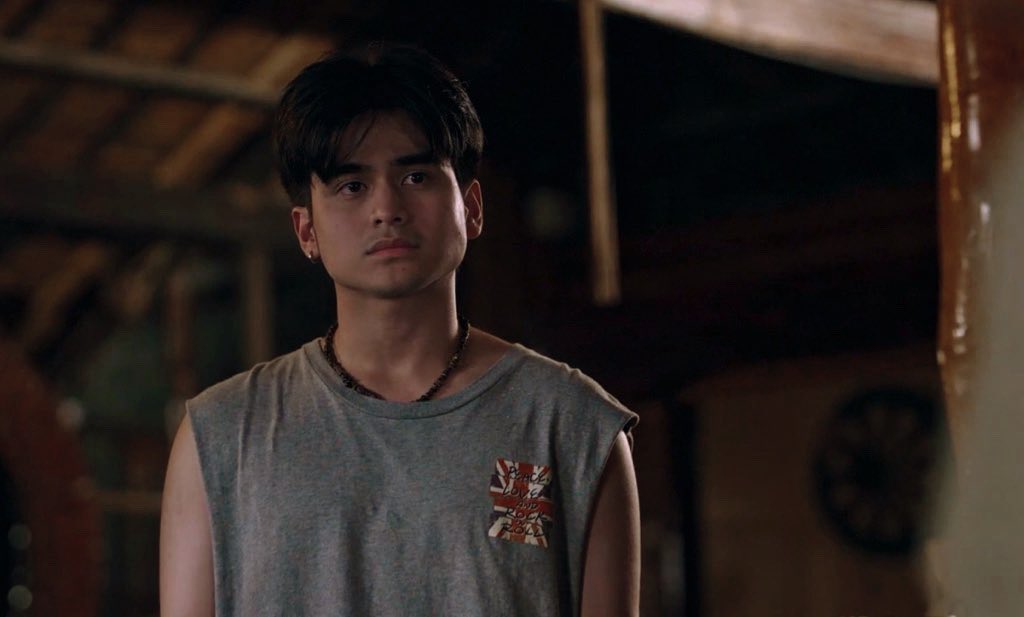 I just realized that Kiko is the only one who has a healthy family background so far, a lovely younger sister and a free spirited mom. 

Kiko’s heart has no place for resentment since mukang napunan naman ng kapatid at nanay niya yung pagmamahal na kailangan niya. He talks