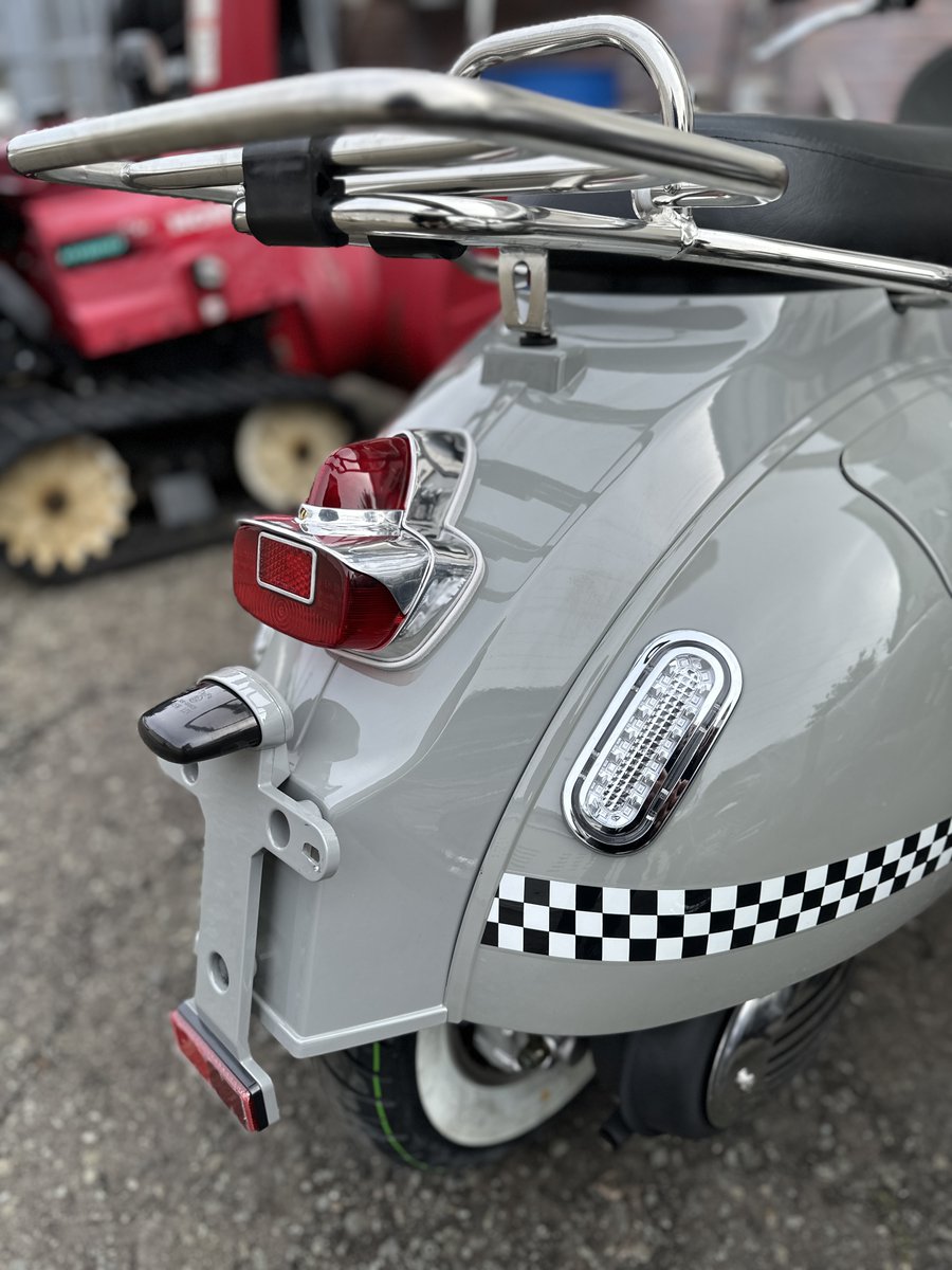 KMDex_hatahata's tweet image. ヴィンテージは作れる。
#AJS #モデナ125 入荷。ジャーマングレイな一台！

また一台、“分かってる仕様”が完成。

古き良きイタリアスクーターの黄金時代の外観を、美しく再現した一台。
AJSと言えば当店が得意とするメーカー。アルバート・ジョン・スティーブンス！！

今回は#宮城県