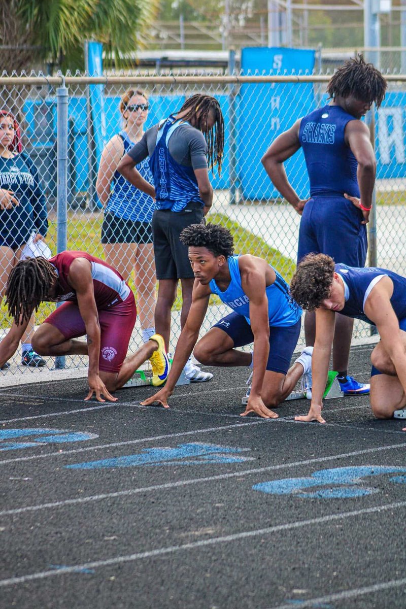 robertmckay24's tweet photo. 1st track meet of the season! 100m - 11.91 https://t.co/t4gbI8xyNG