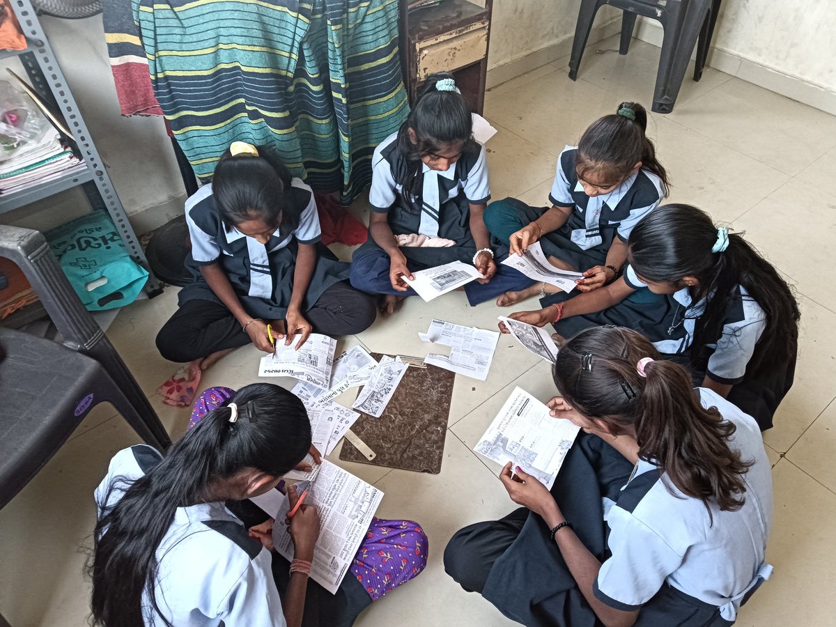 hardev_vala's tweet image. ક્રિયાત્મક સંશોધન અંતર્ગત શાળાના બાળકોને આપત્તિ વ્યસ્થાપન બાબતે પ્રોજેક્ટ કાર્ય કરાવ્યું.
સાથે આપત્તિનું વર્ગીકરણ બાબતે સમજ આપી.
#Action #Reachers #primaryschool