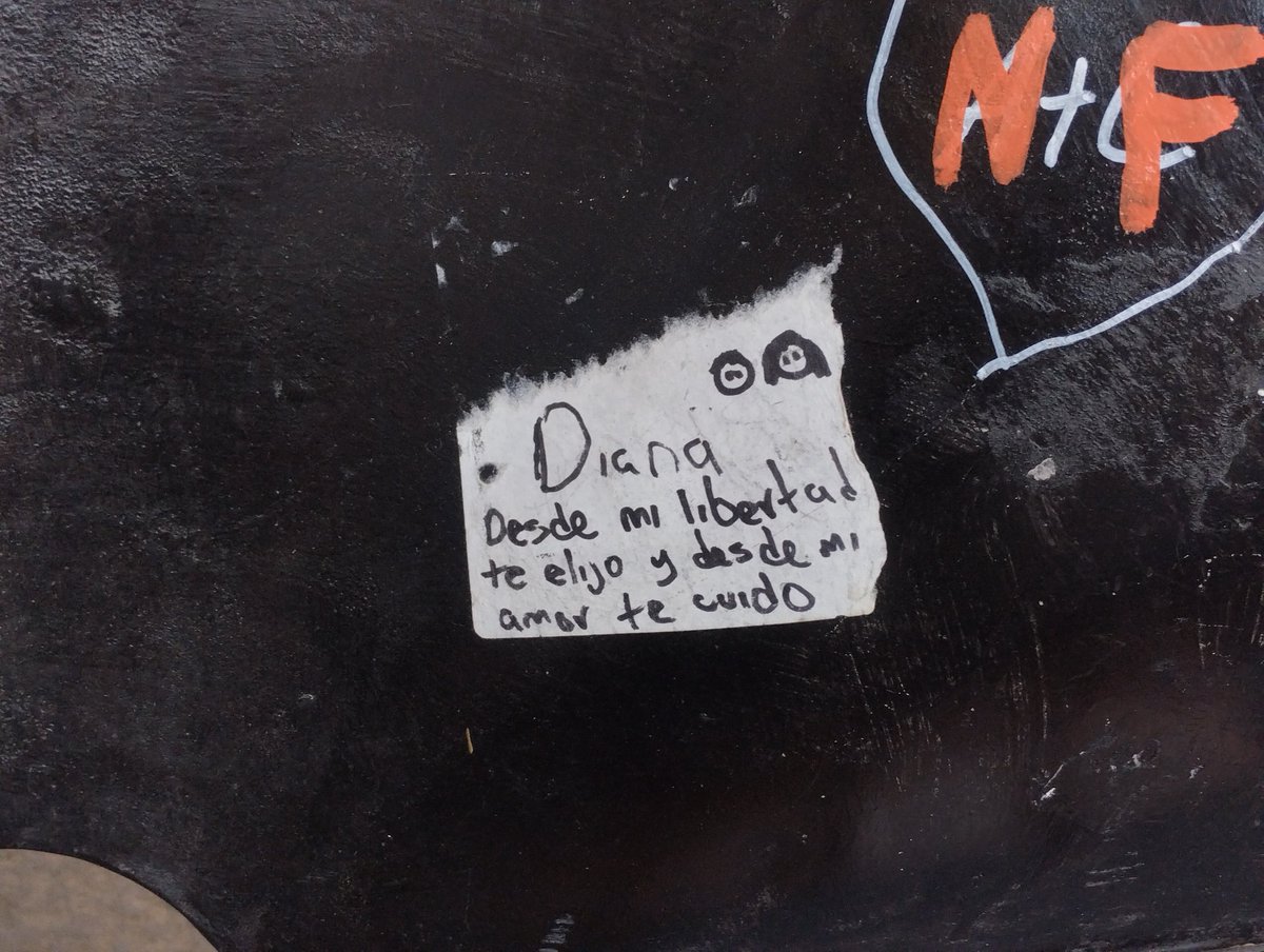 la nota tan linda que me encontré hoy (⁠╥⁠﹏⁠╥⁠)