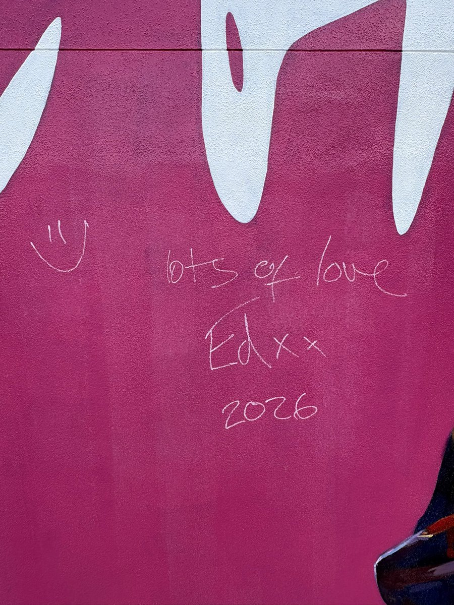 ムート tweet media