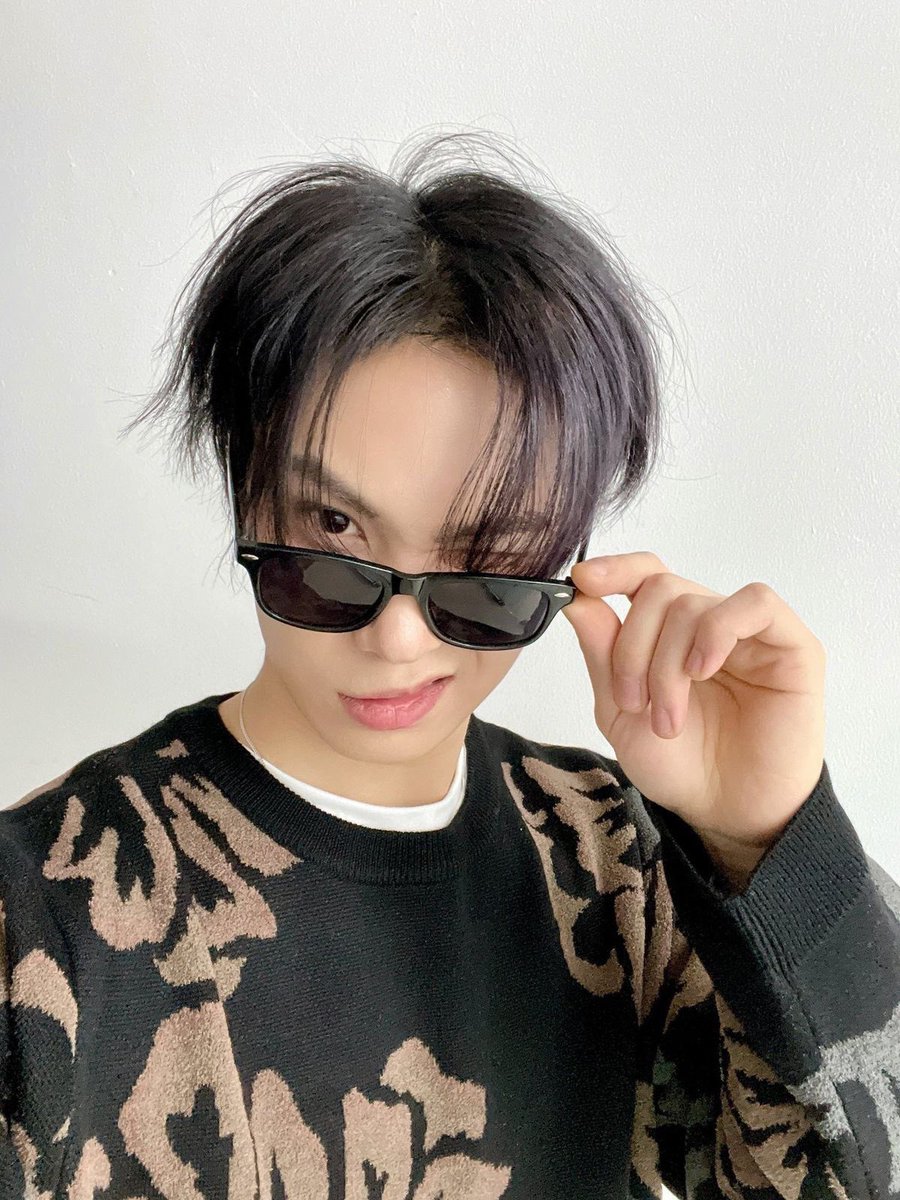bagjinuu's tweet photo. feliz cumpleaños al más lindo y talentoso!! te adoro rocky 💘💘💘 https://t.co/jCeBe8GyAP