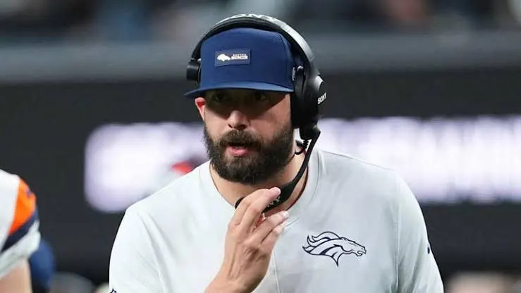 KelbermanNFL's tweet photo. Davis Webb's checklist as new #Broncos playcaller:

• Get the call in quickly
• Maximize the personnel
• Cut down on the screens
• Don't abandon the run
• Challenge defenses deep
• Use the middle of the field
• Don't overdo the trick plays https://t.co/DT52gkOu01