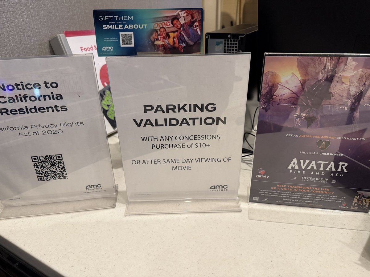 Attractions 360° tweet media