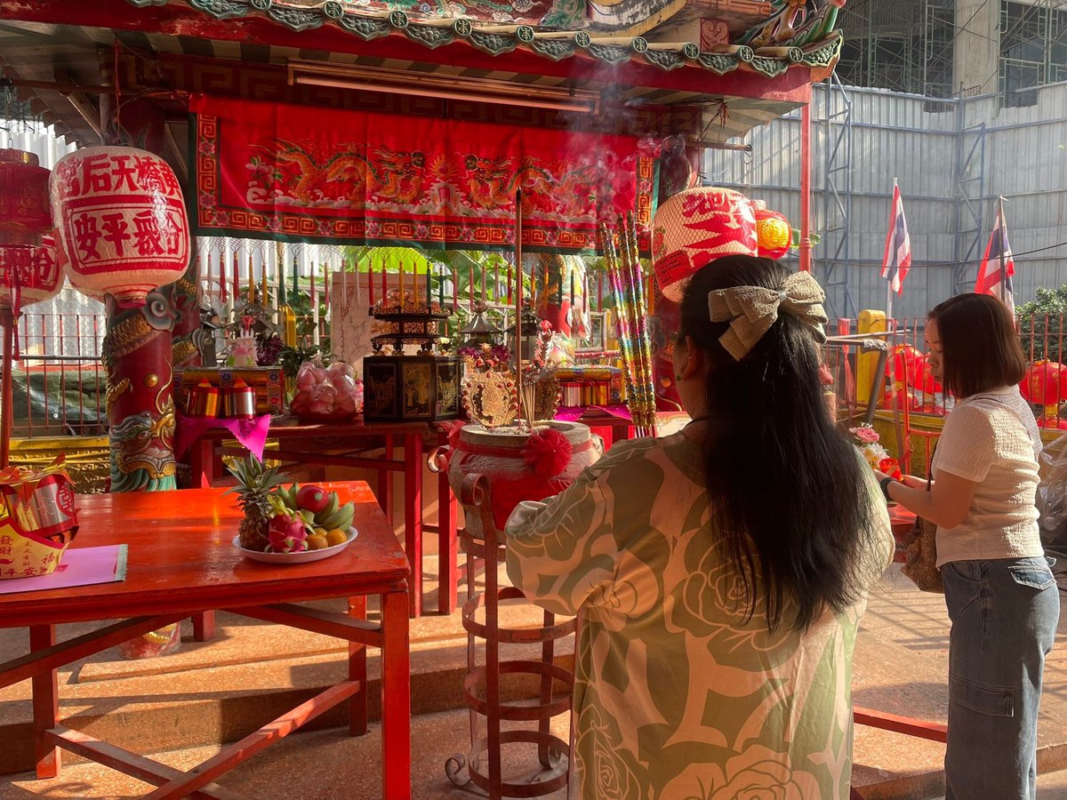 丙午年正月初九日 拜天公生
วันที่ 9 เดือน 1 ตามปฏิทินจันทรคติจีน

ศาลเจ้าแม่ทับทิมสะพานเหลืองได้จัดพิธีสักการะเนื่องในวันประสูติเทพยดาฟ้าดิน หรือทีกงแซ (天公生)

ขอเรียนเชิญผู้มีจิตศรัทธาเดินทางมาสักการะเทพยดาฟ้าดิน (ทีกง) ได้ตลอดทั้งวัน