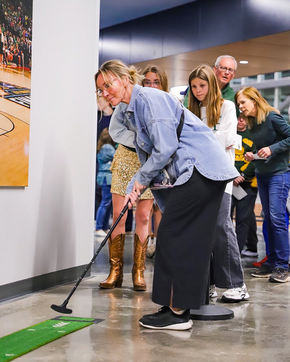 Baylor No Context tweet media