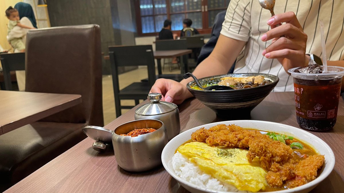 fineshyt tweet media