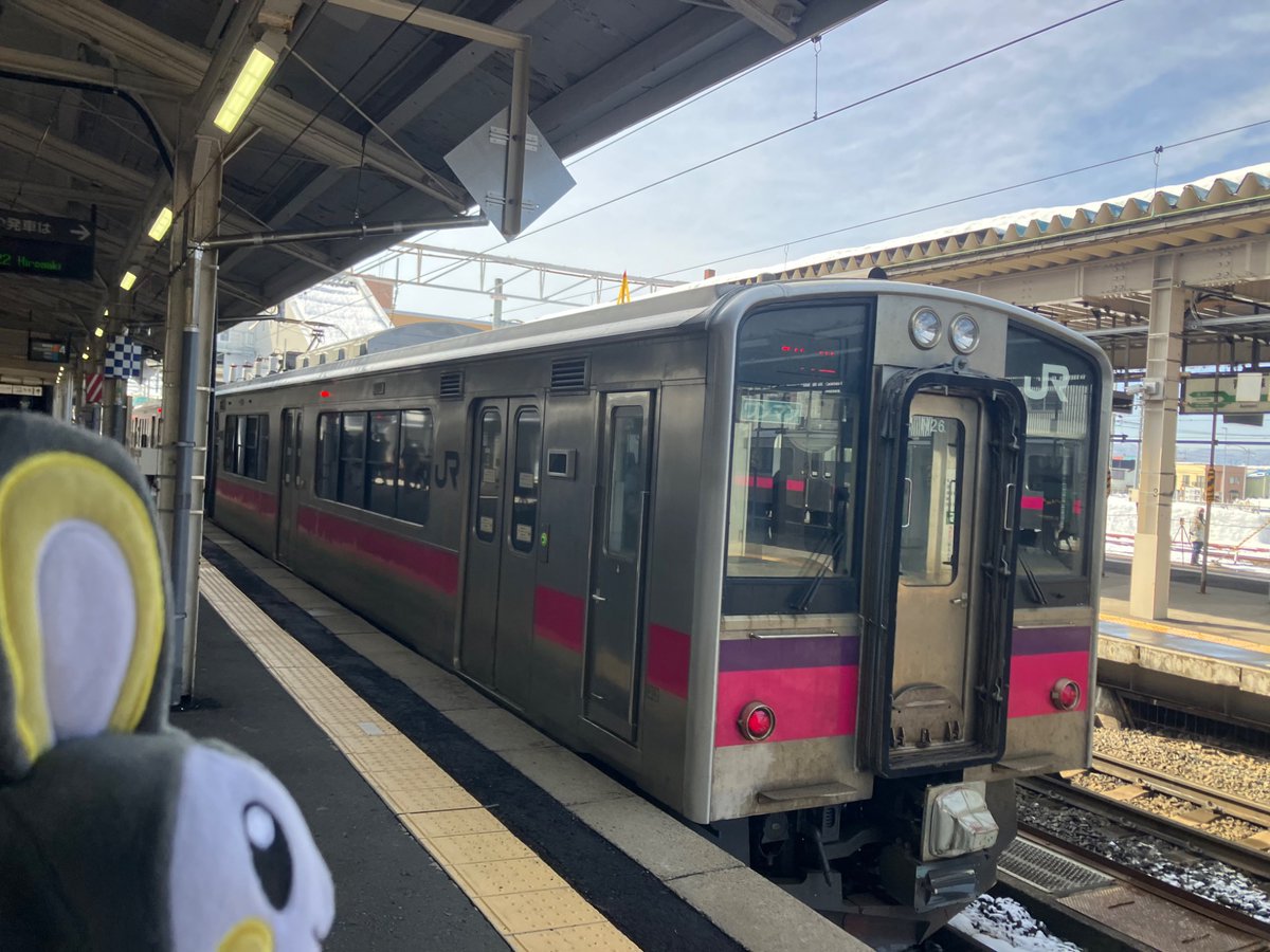 青森駅！ 奥羽本線の快速弘前行きのりますエモ！