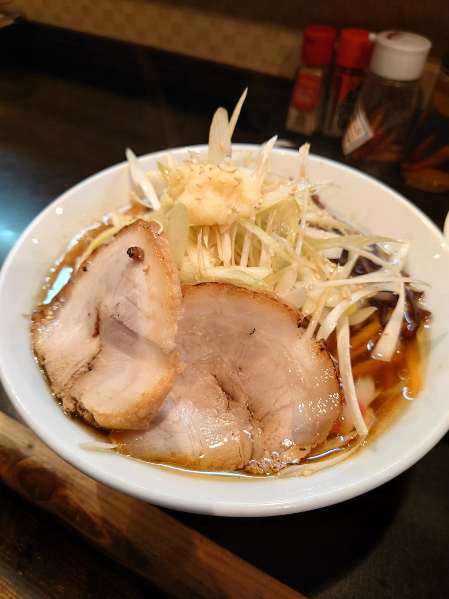 中華そば 春ちゃん ～平日限定～ 野菜タンメン(醤油) 半炒飯 白ネギ